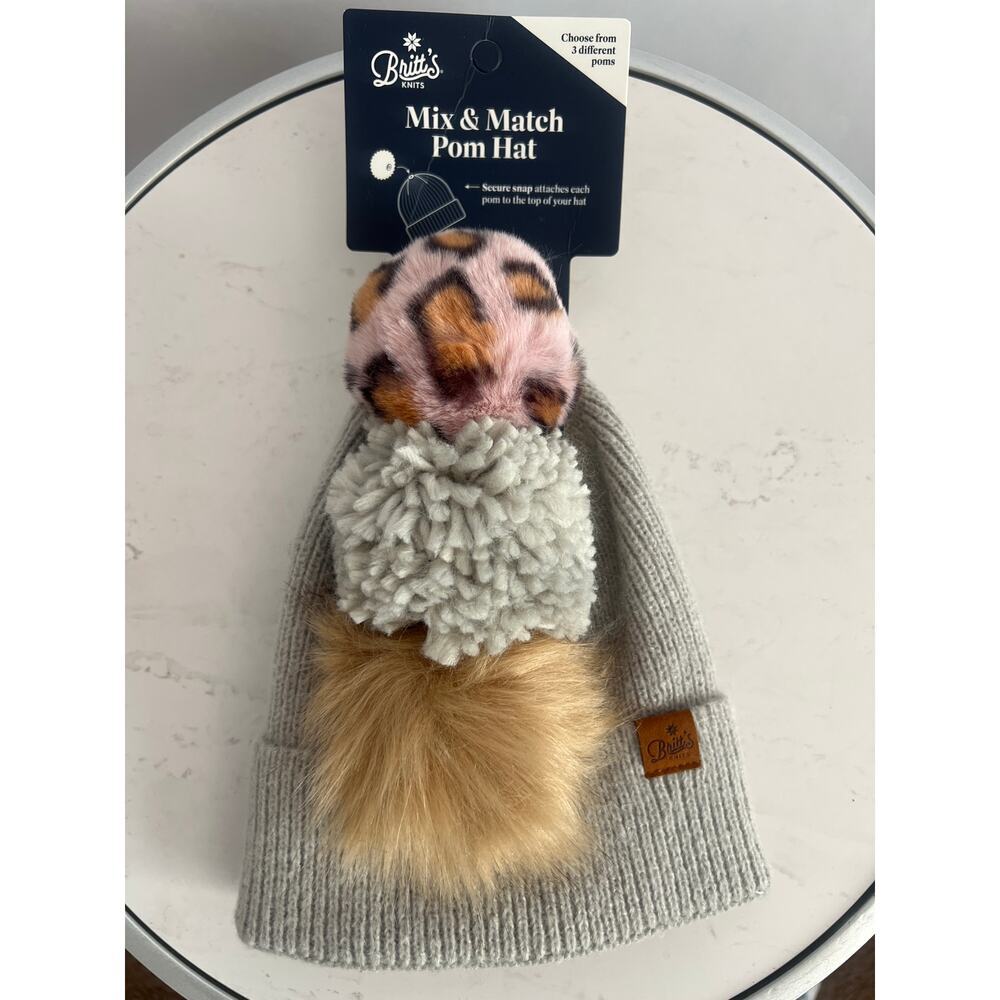 Britt's Knits Snap To It Mix & Match Pom Hat.